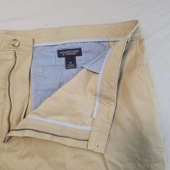 Roundtree & Yorke Size 52 Classic Fit Flat Front Khaki Shorts 9" inseam NWT L886 - Picture 5 of 5